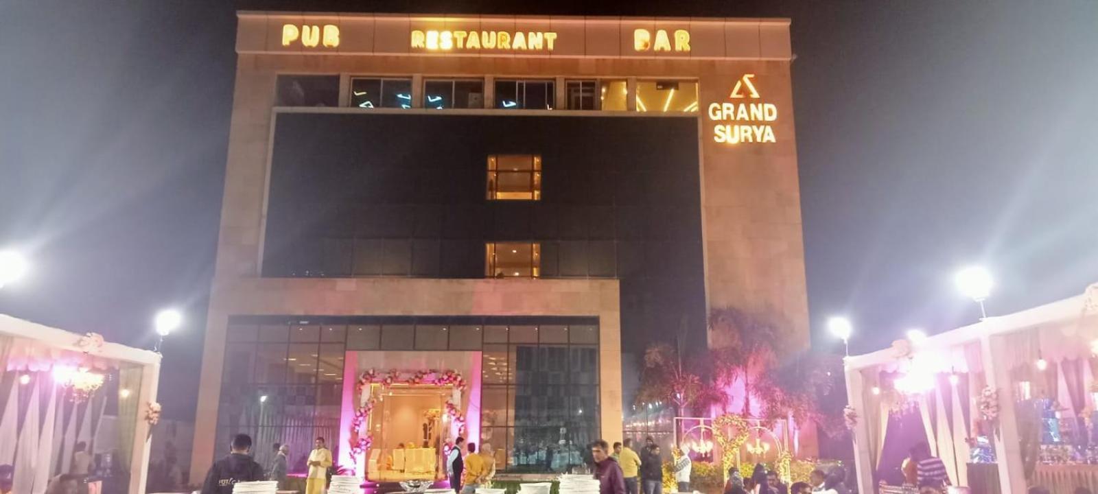 Hotel Grand Surya Kodarma Экстерьер фото