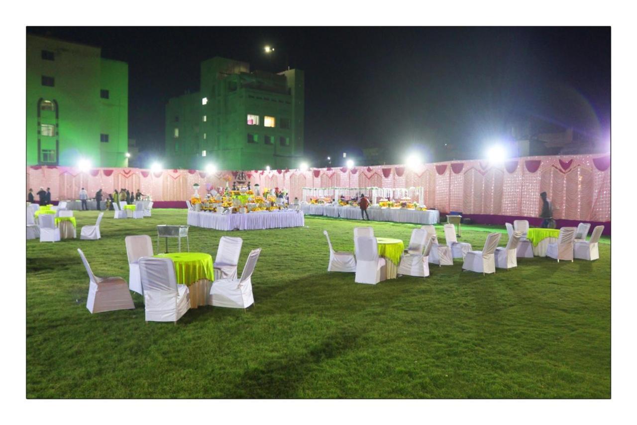 Hotel Grand Surya Kodarma Экстерьер фото