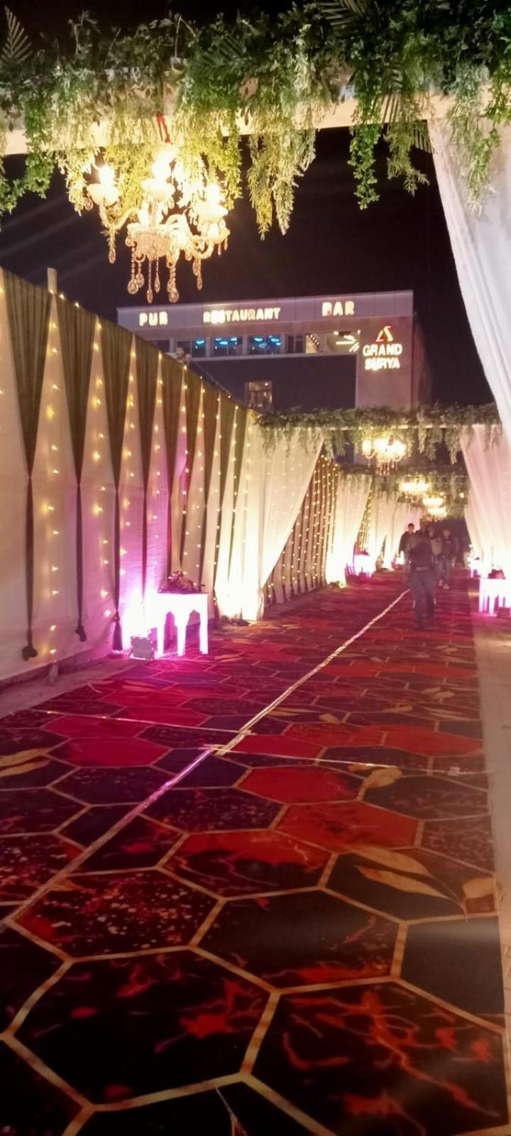 Hotel Grand Surya Kodarma Экстерьер фото
